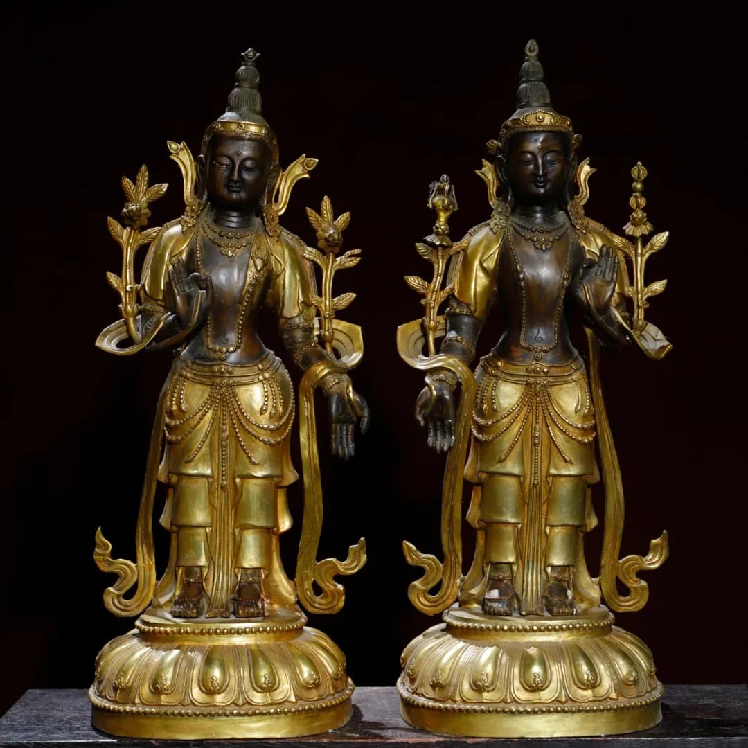 19"Tibetan Temple Collection Old Bronze Gilded Cinnabar Green Tara Tibetan Bodhisattva Station Buddha Lotus Terrace Worship Hall