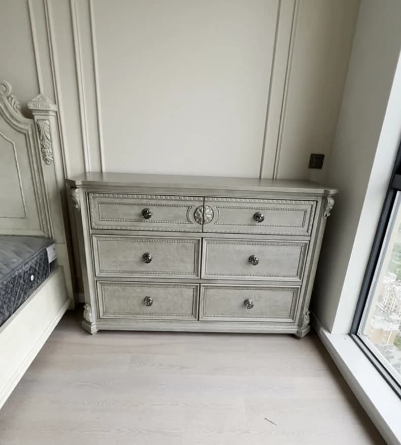 French retro solid wood chest, old carved six buckets, storage kitchen, American light luxury door cabinet