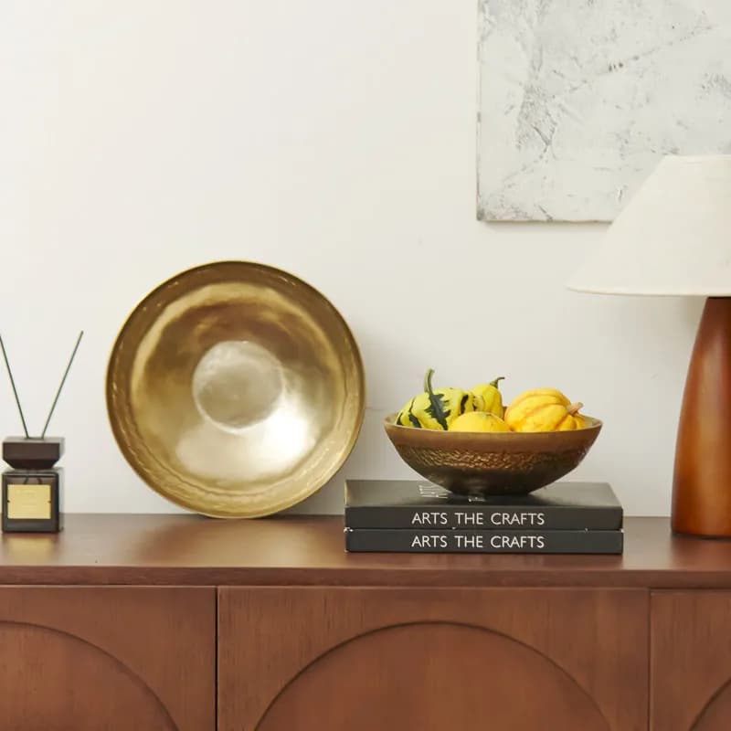 Indian handmade hammer aluminum golden fruit bowl, European light luxury storage decorative bowl round fruit plate