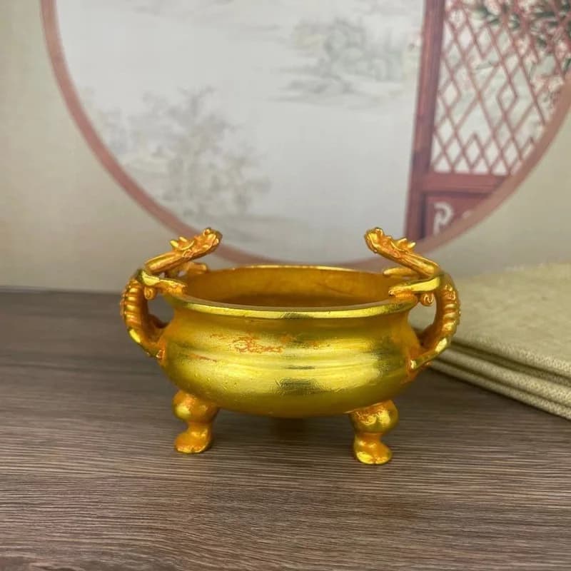 Antique XuanDe incense burner with dragon-shaped handle, classical gilded finish, aged patina, vintage style, alloy copper incen