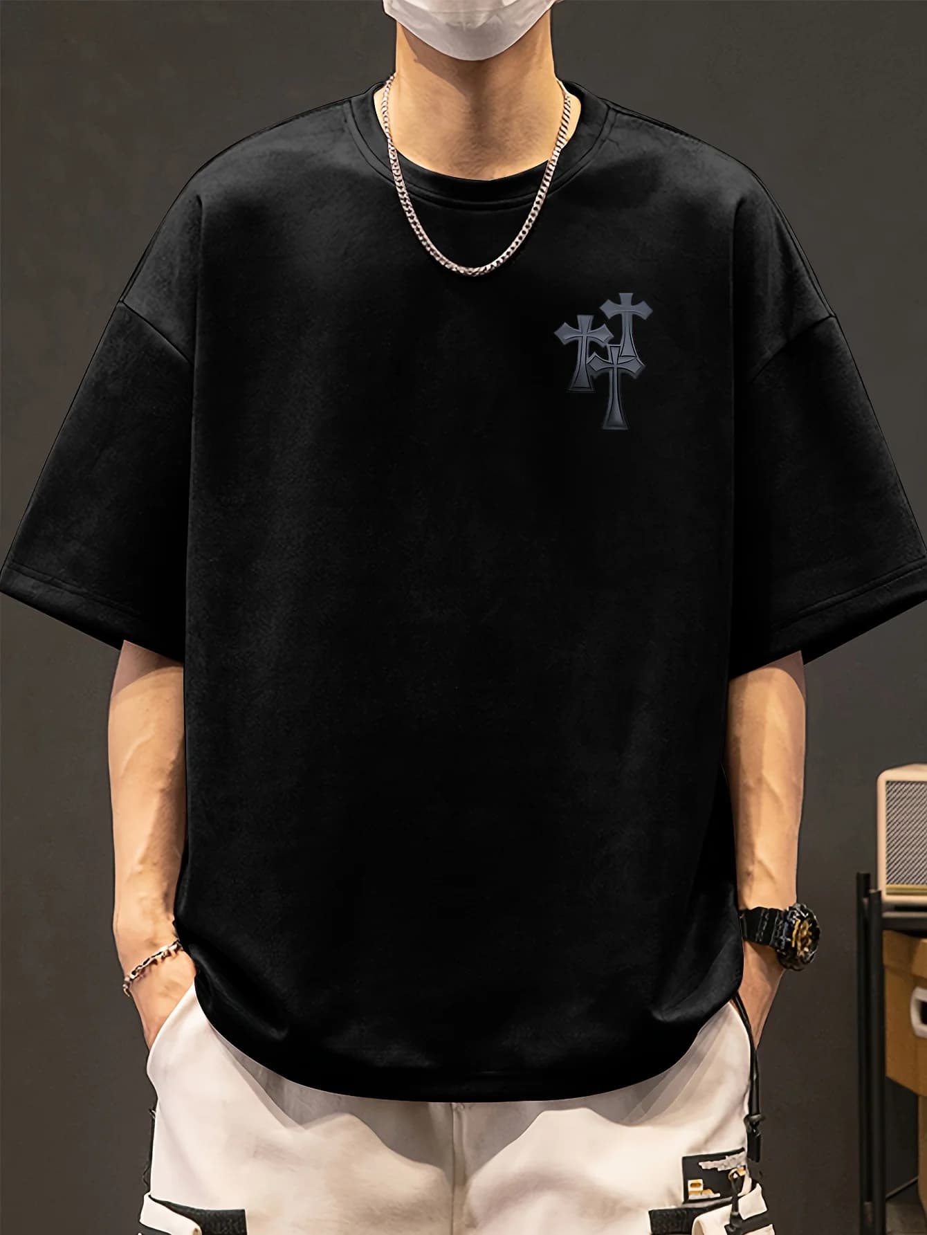 Black Suedette with Print Cross Design-100% cotton O-neck summer short sleeve casual men's printed T-shirt.