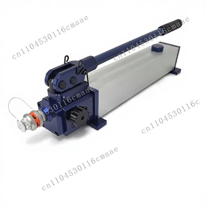 Manual hydraulic pump, used with special tools, hydraulic manual pump