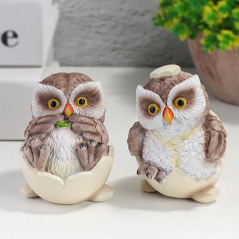 A Pair of Realistic Resin Owl Statues for Home Decoration, Cartoon Owl Sculptures for Living Room Decoration, Home Decor Items