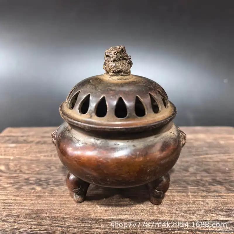 Brass craft lion-shaped incense burner, home decoration ornament
