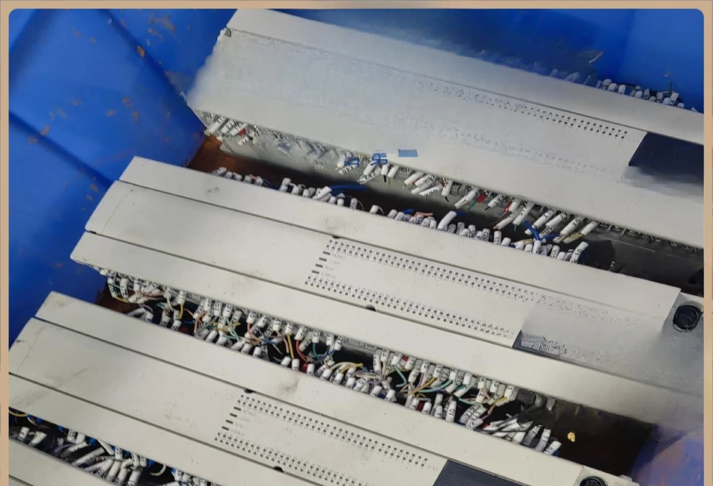 Suitable for plc host FX3U-128MT practical technology goods