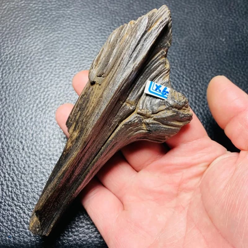 Natural Mineral Specimen Energy Magic Wand for Healing Family Decoration