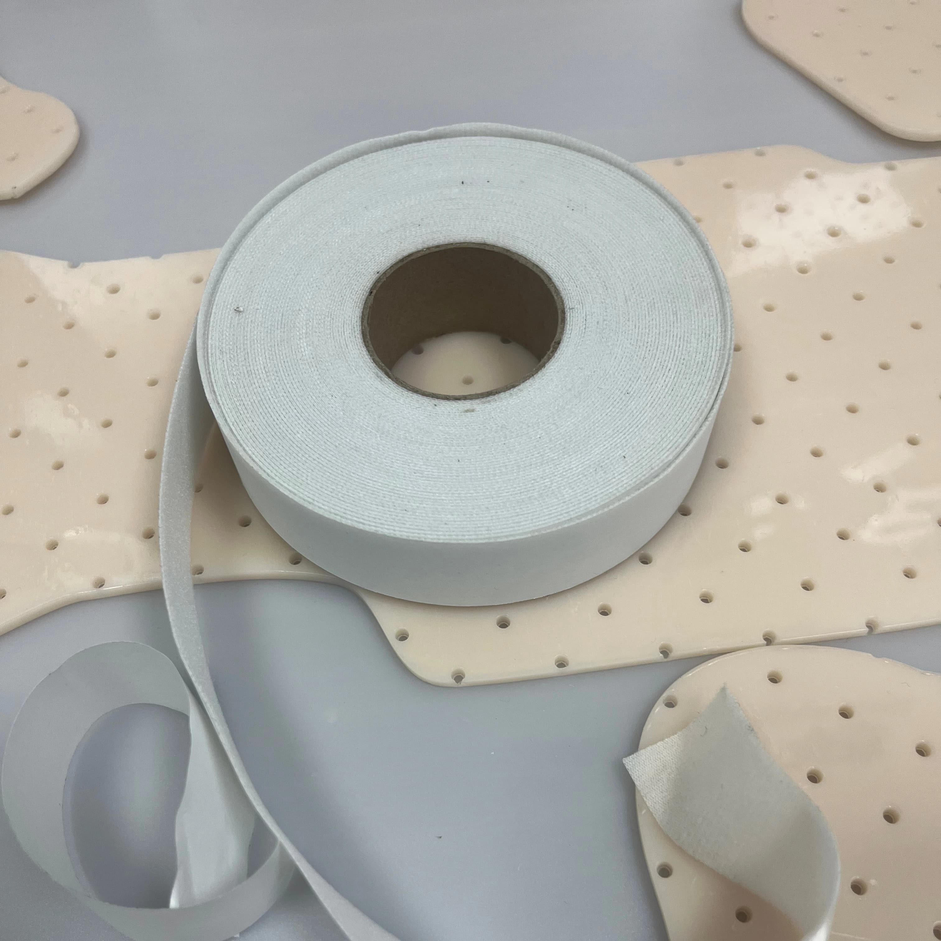 Low Temperature Thermoplastic 2.4mm 600*900 Orthopedic White Orthotics Medical Material Splinting Sheets 2mm/3mm/4mm/5mm/6mm