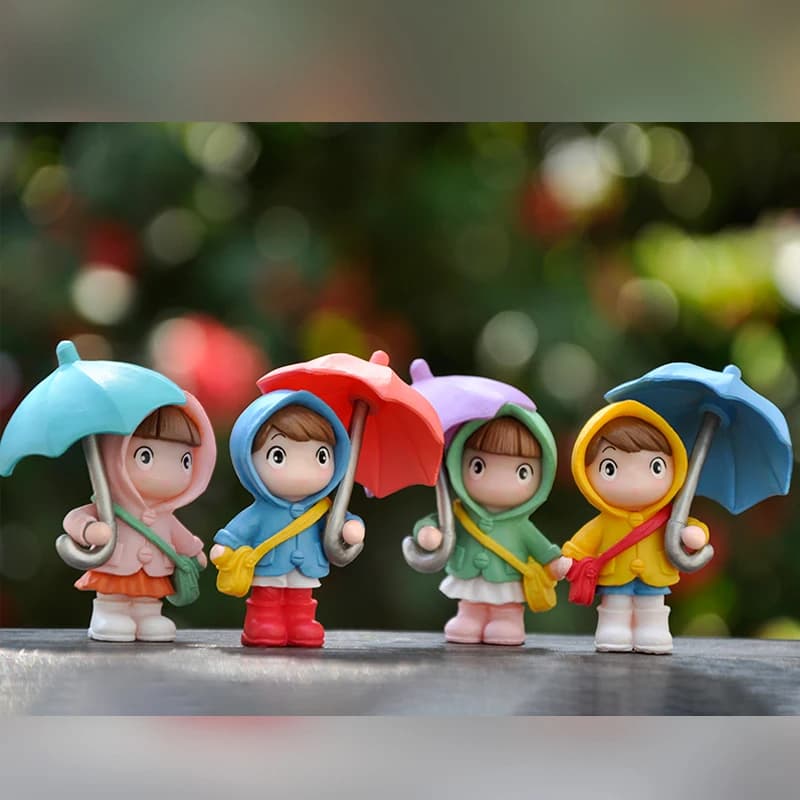4 Styles Umbrella Couple Figurines - Baking Themed Desktop Decor Miniature Diorama for Cake Display Instagrammable Scene