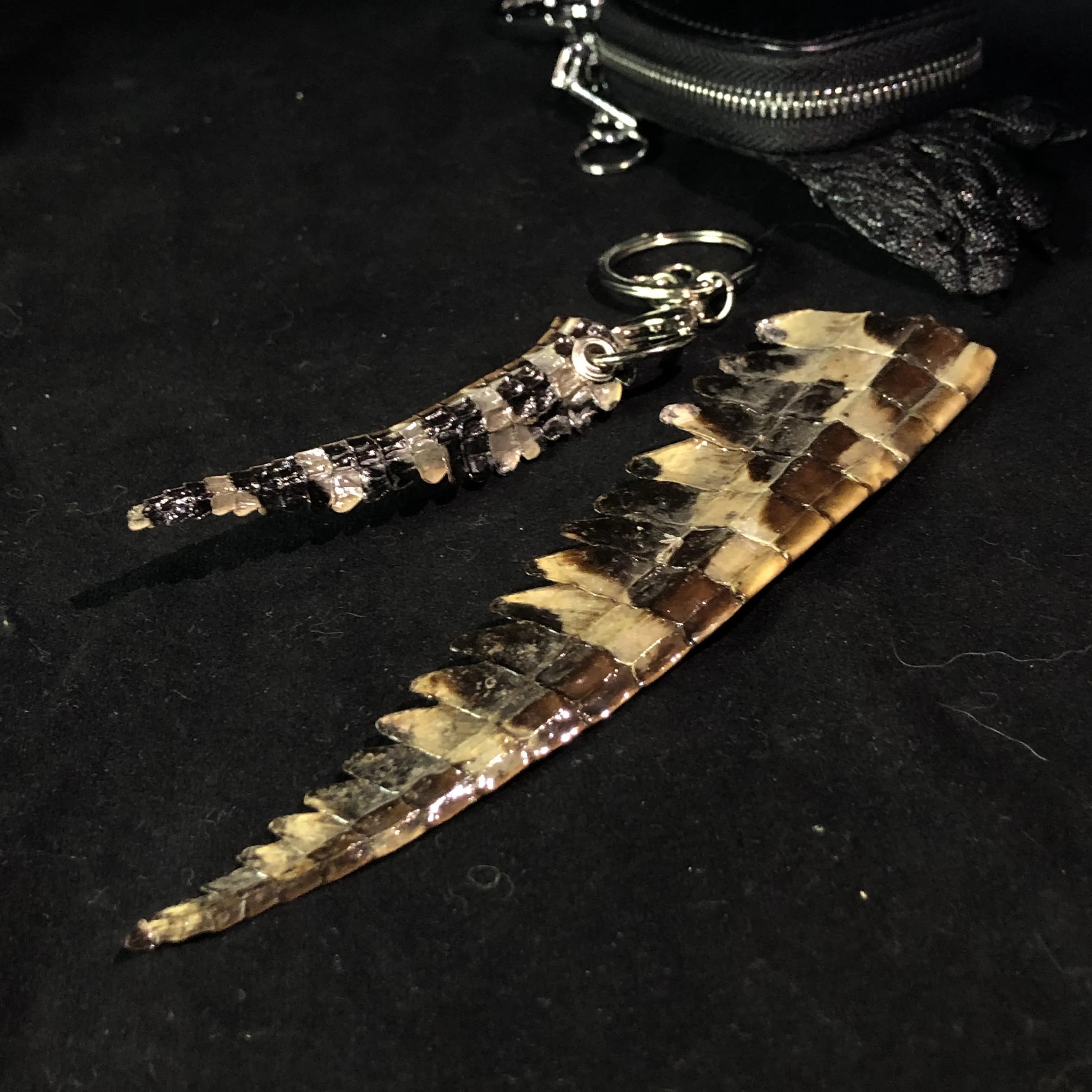 2058 Handmade Reptile Tail Shape Craft Model Keychain Vintage Dark Style Bag Pendant Collectible Handicraft Accessory Decor Gift