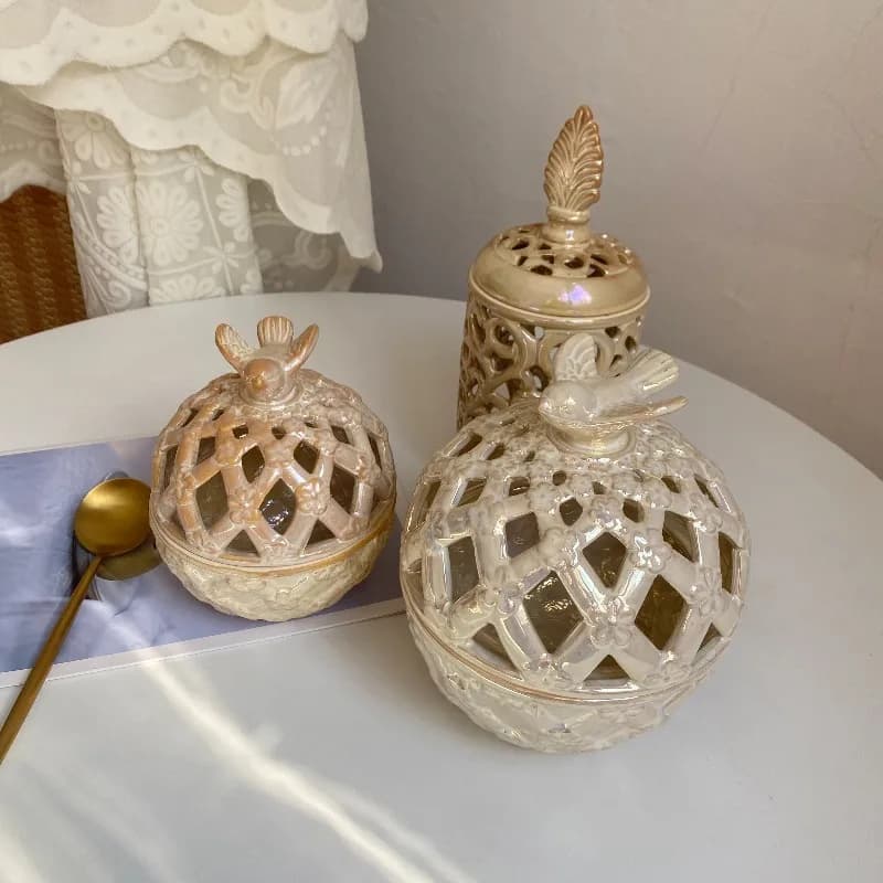 Embossed Home Decoration Hollow Ceramic Storage Tank Aromatherapy Stove Desktop Jewelry Box Ornament Storage Tank Gift