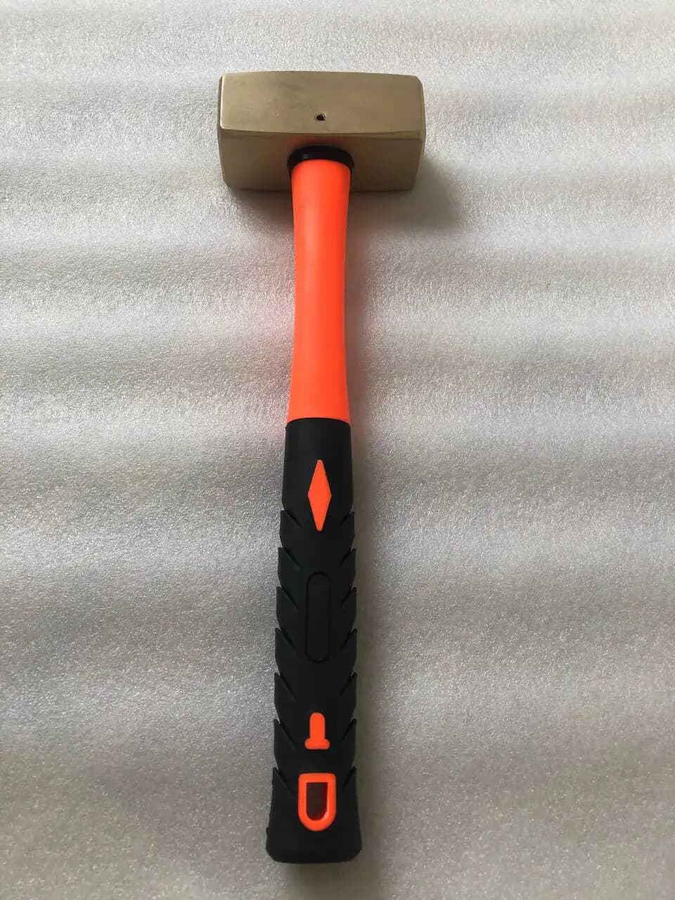 Spark-free tool Red copper 1kg sledgehammer German fiberglass handle for a variety of applications
