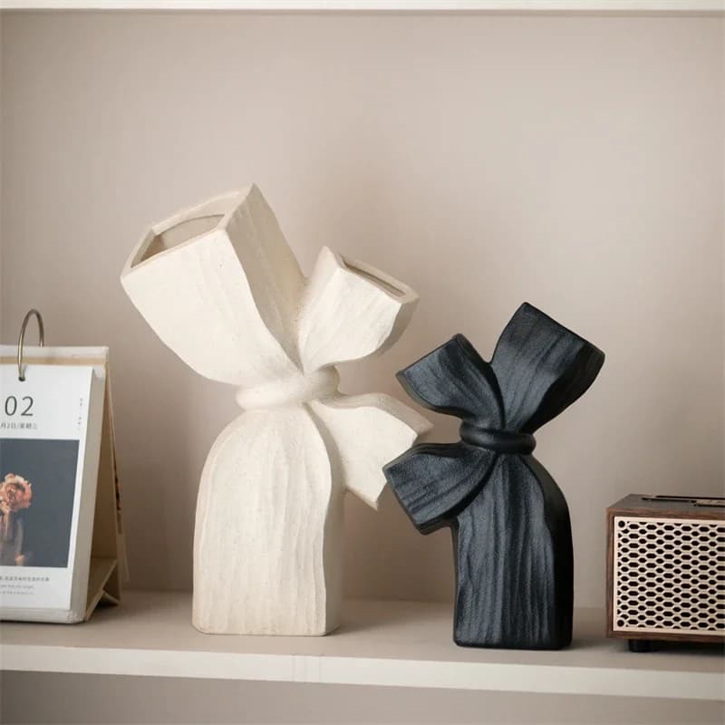 Ceramic Art Vase Modern Luxury Handmade For Living Room TV Cabinet Table Decor Elegant Centerpiece For Home Birthday Gift