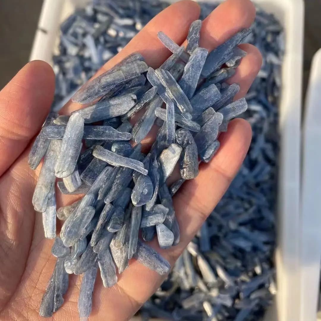 Wholesale Precious Natural Mineral Kyanite Crystal Specimen Stone Raw Blue Calcite Gemstone Chip For Reiki Healing 1kg