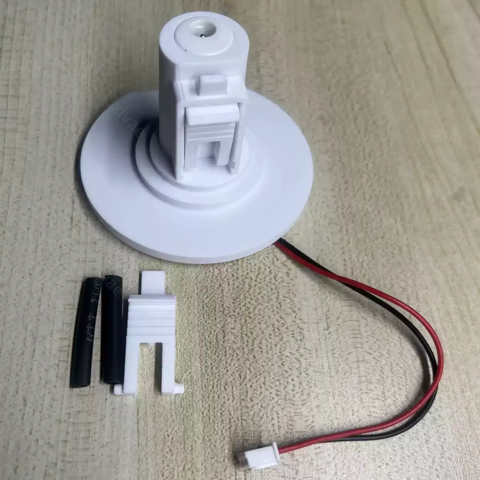 1PC Is A Repair Accessory for The Fan BPLDS02DM and BPLDS03DM Base Connectors.