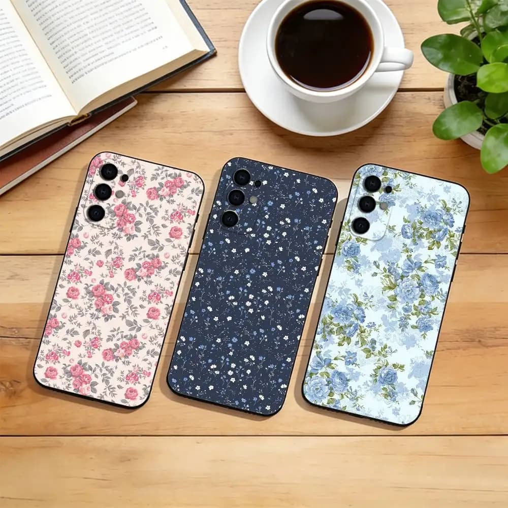 Vintage Flower  Phone Case For Samsung S25,S24,S21,S22,S23,S30,Ultra,S20,Plus,Fe,Lite,Note,10,Black Cover