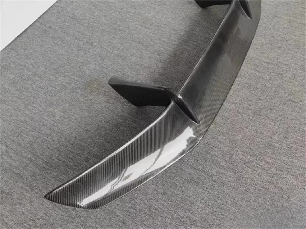High Quality Carbon Fiber Rear Spoiler Body Kit for LP610 Upgraded P-style Car Tail Wing Kit