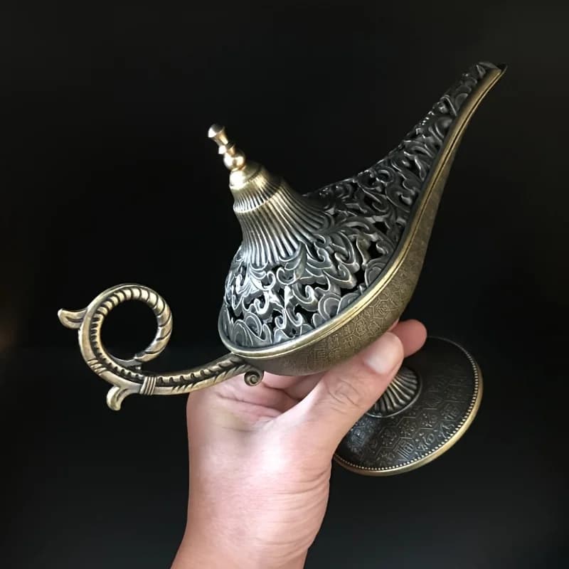 An 8-Inch Stove Designed Like Aladdin Lamp, Representing The Realization Of Dreams; Very Suitable For Yoga, Meditation, Reading,