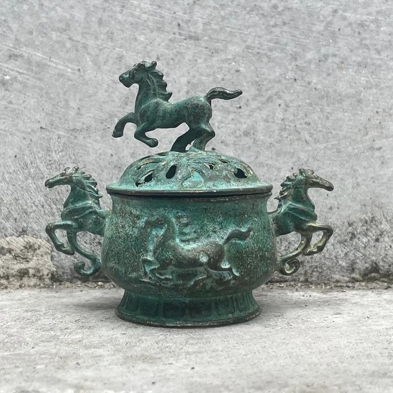 Antique Lucky Horse Incense Burner Out Mini Incense Burner Animal Foot Plate Three Legged Stove Tea Ceremony Home Decoration