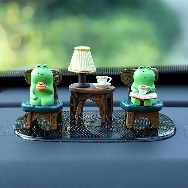 New Cute Frog Cat Animal Car Ornament Home Decoration Creative Auto Interior Accessories Desktop Decor Figurine
