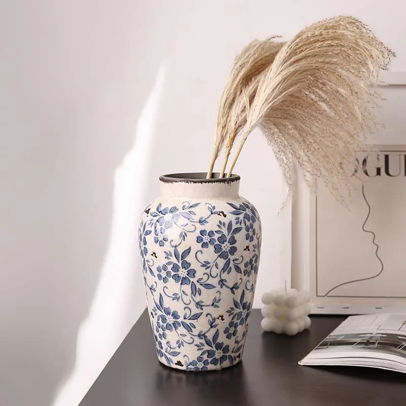 Retro ice cracked blue and white porcelain vase, high-end home decoration ornament, hydroponic vase, living room decoration