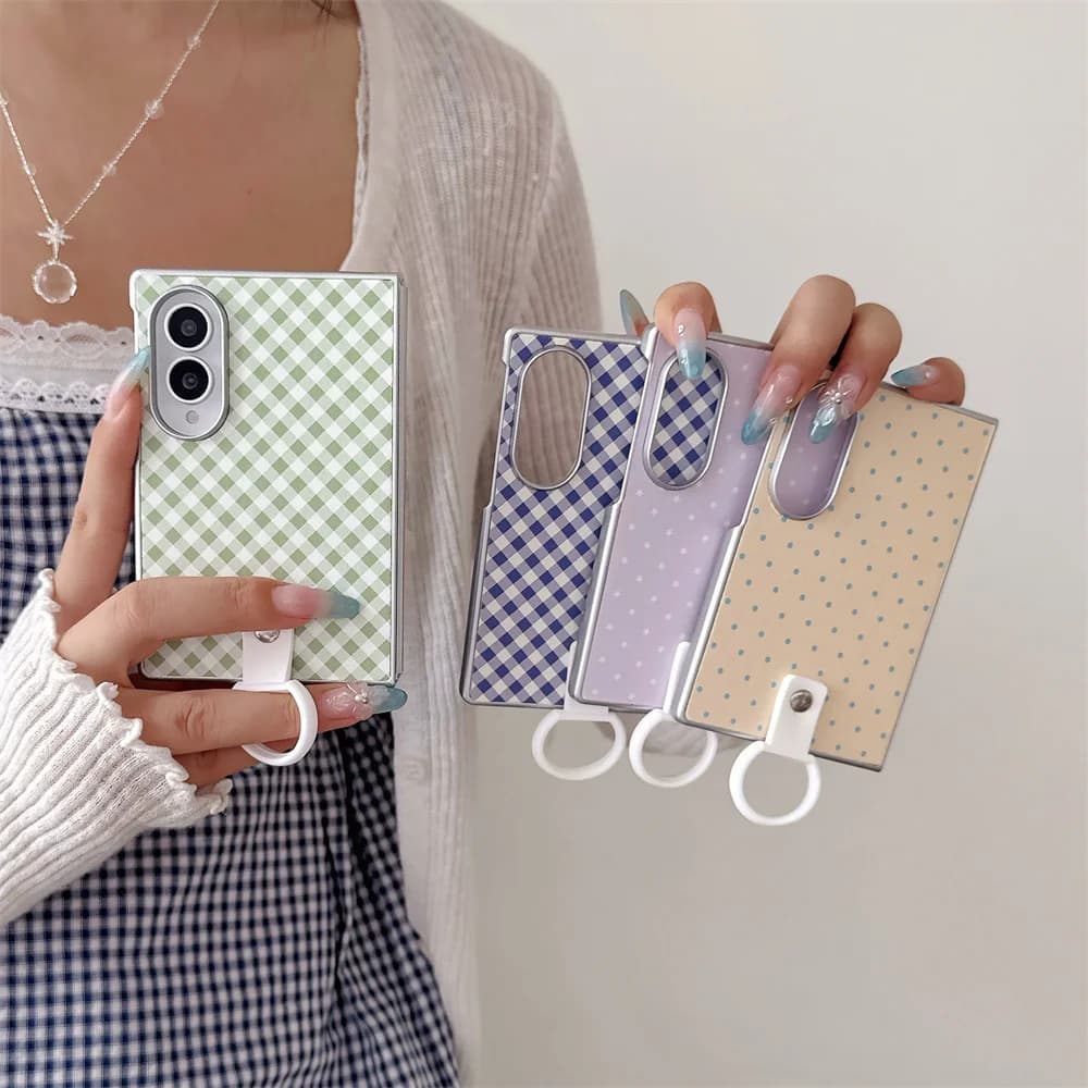 Cute Gingham Polka‑Dot Phone Case For Samsung Galaxy Z Fold8 Ultra 7 6 5 4 Holder Frame Hinge Anti‑Drop Hard Foldable Shell