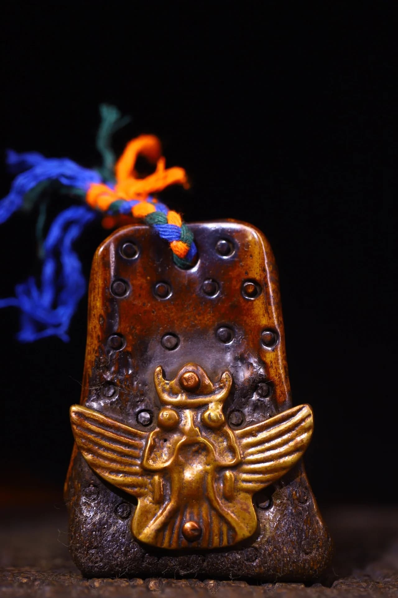 3"Tibetan Temple Collection Old Natural Gabbra Cinnabar Garuda Dhwaja Buddha Card Kapala Pendant Amulet Dharam Town house