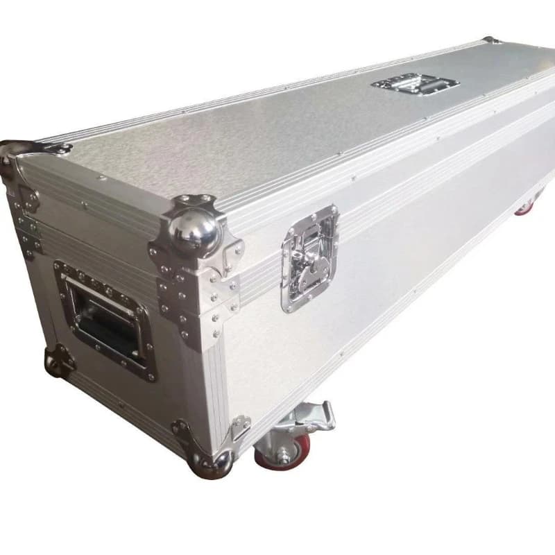 Aviation cases, extended instrument cases, photographic equipment cases