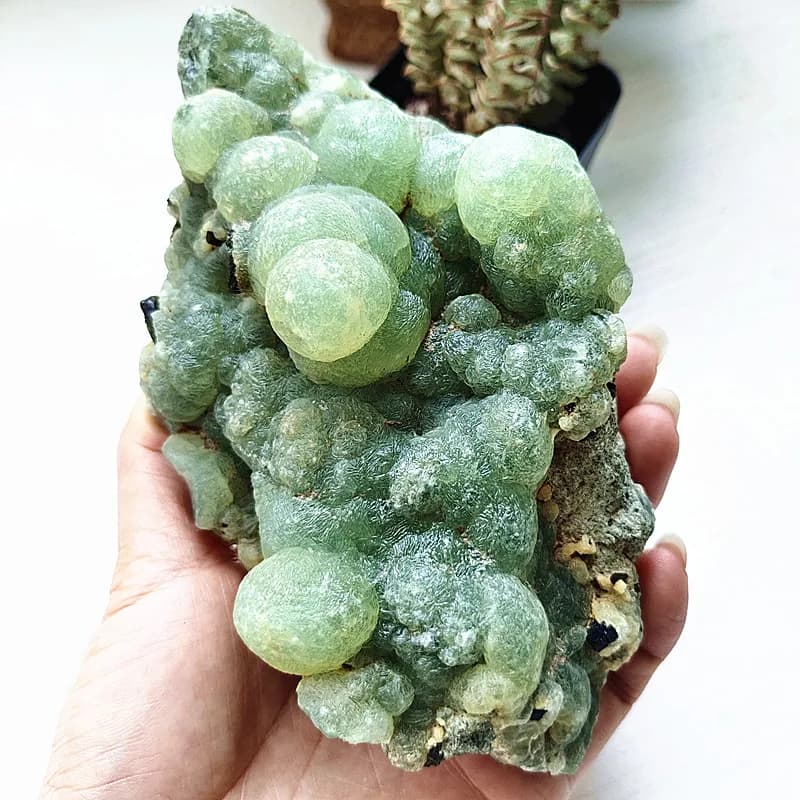 A Natural Stone Grape Agate Raw Mineral Specimen Real Crystals  Ornaments Room Decor Feng Shui Spiritual Chakra Reiki Healing