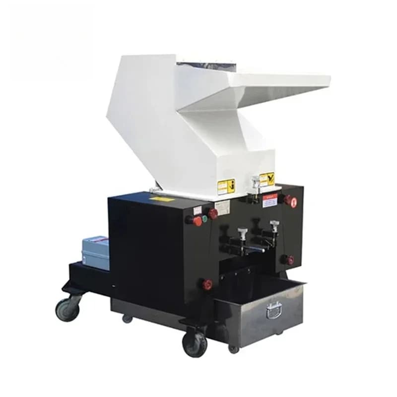 Automatic waste plastic crushing industrial plastic crusher, convenient, practical and durable