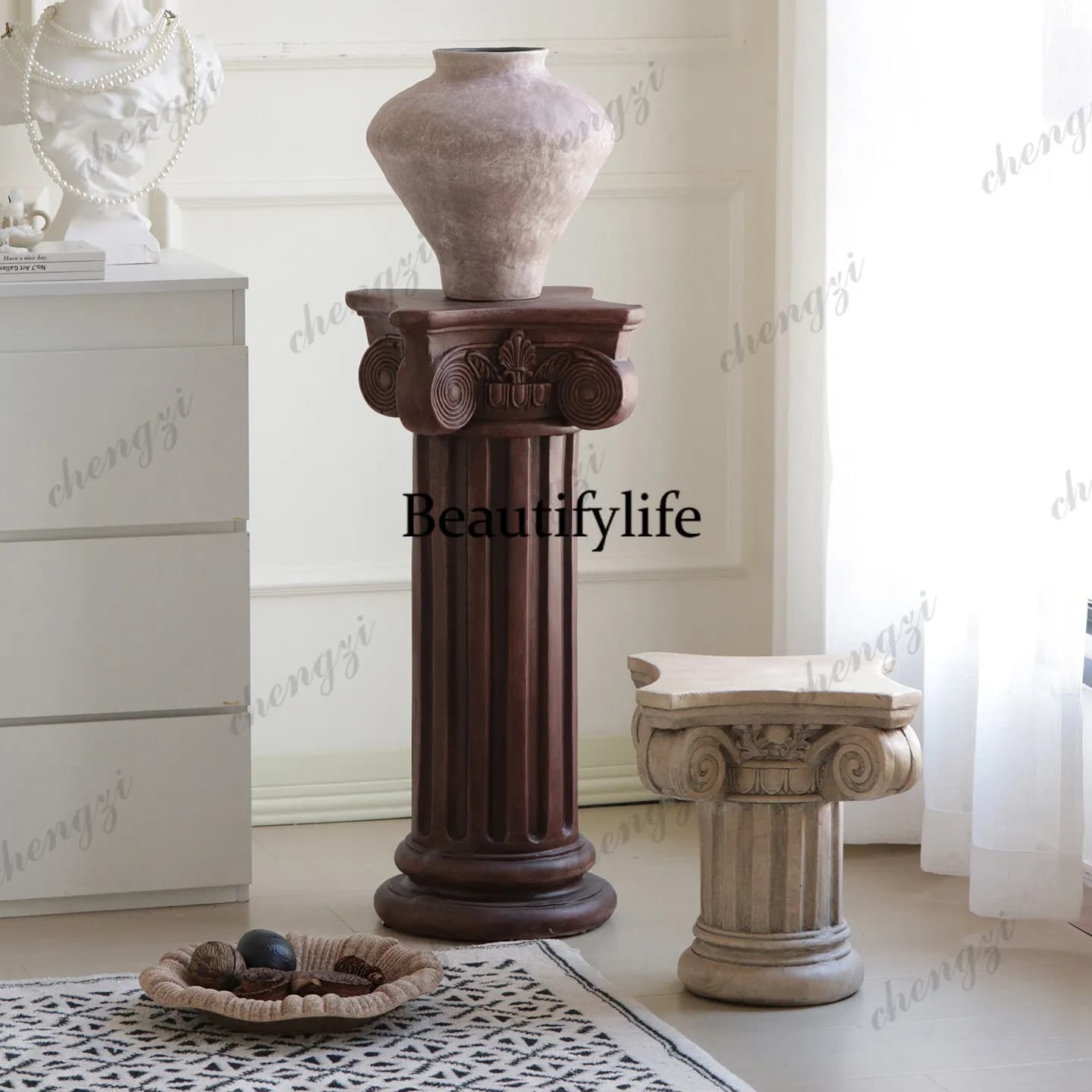 Antique floor-to-ceiling ornament sculpture Roman column display stand High-end clothing store Villa living room decoration