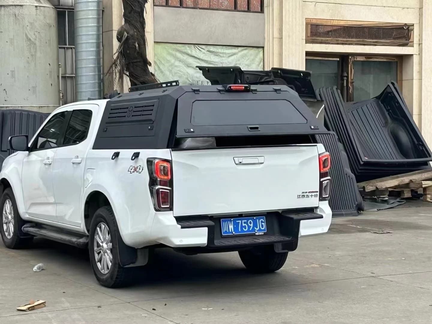 Custom 4x4 Waterproof Truck Caps Camper Hilux Hardtop Roll up Bar Topper Pickup Truck Canopy for Foton Tunland