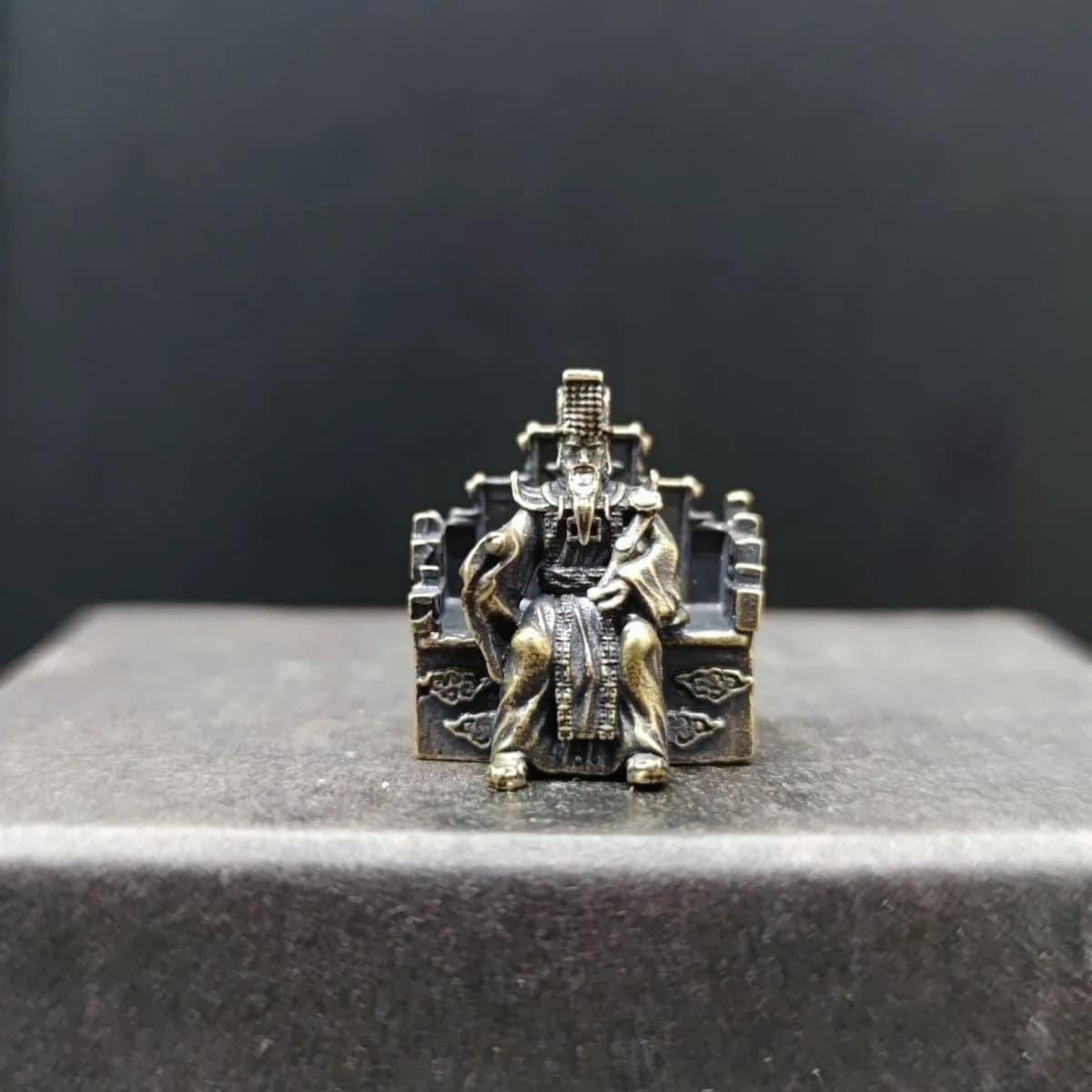 Brass Mini Jade Emperor Figurine Chinese Deity for Car Decor Bonsai Fish Tank Display Statue