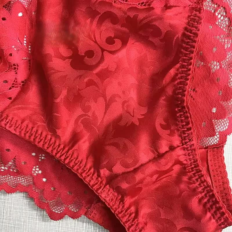Fashion Sexy Man's Panties Red Mulberry Silk See Through Lace Briefs Sissy Floral Bow U Convex Pouch Low Waist Erotic Pants