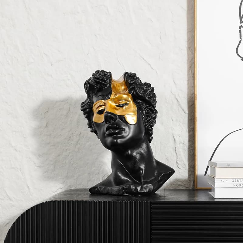 Light Luxury Black Gold David Portrait Sculpture Office Tabletop Ornament Bedroom Resin Sculpture Living Room Home Decoration