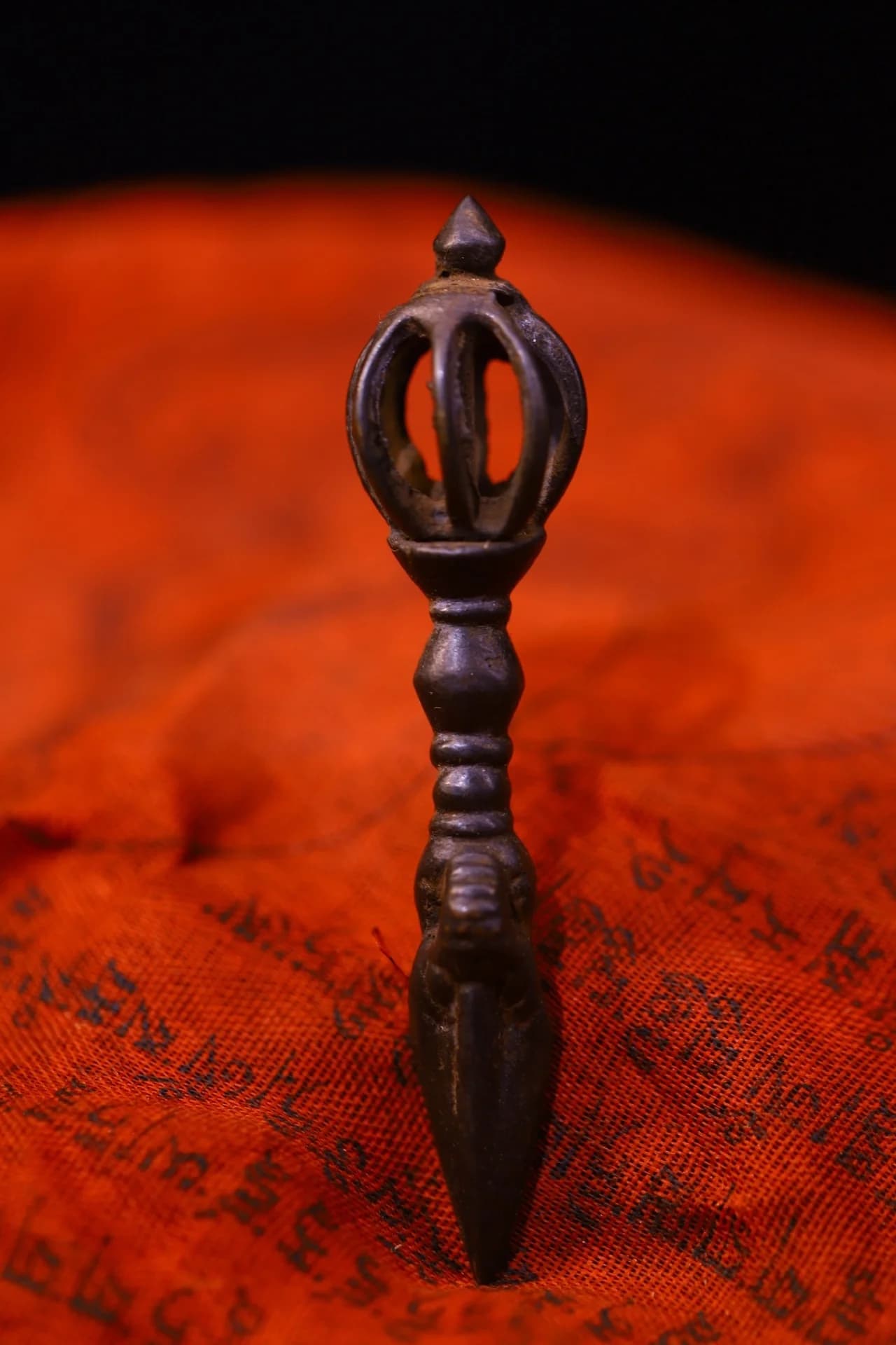 3"Tibetan Temple Collection Old Bronze Cinnabar Beast Head Dorje Vajra Phurpa Pendant Amulet Dharam Town house Exorcism