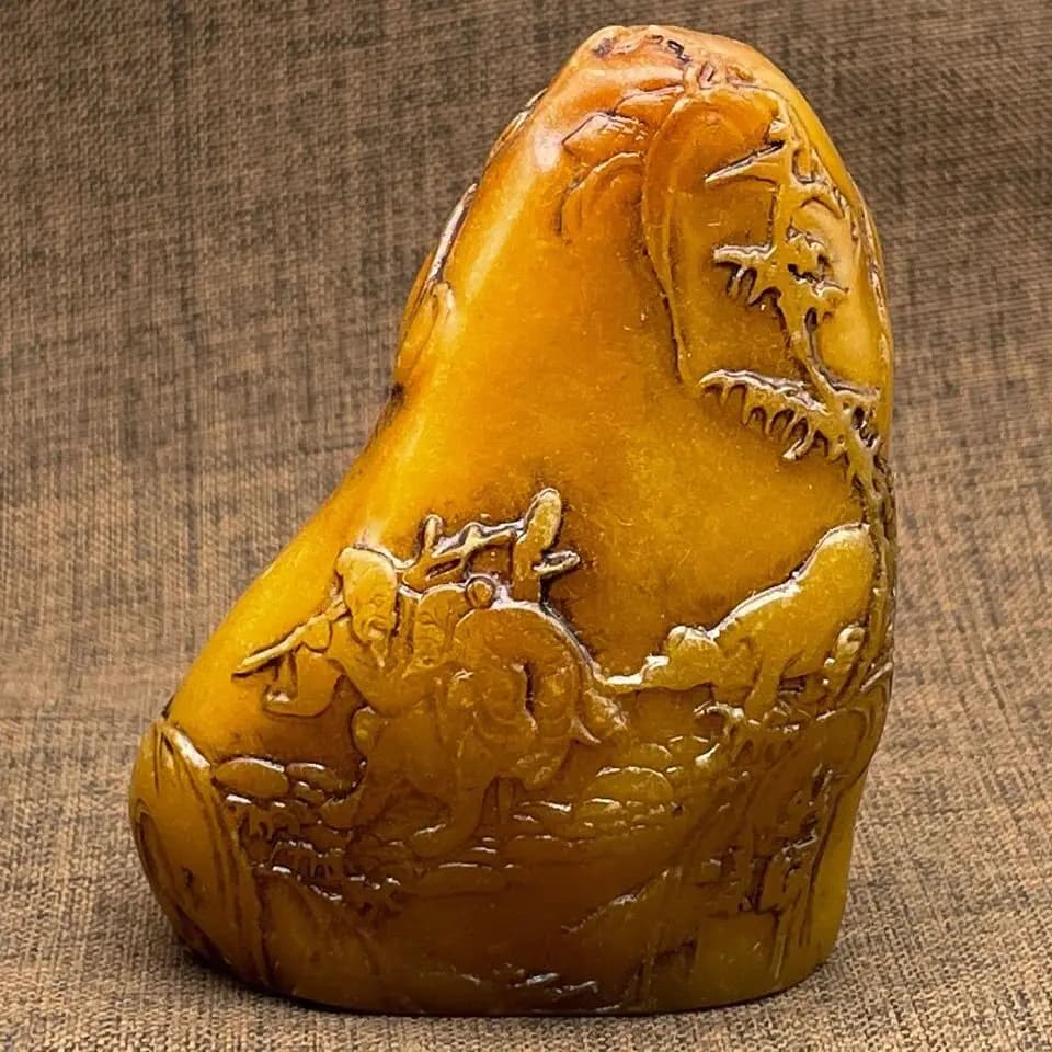 Exquisite Chinese Jade Shoushan Stone Carving Desktop Ornaments and Handicrafts