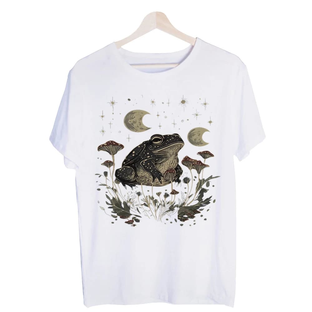 Men's Frog and Moon Graphic Tee, Short Sleeve Crew Neck T-Shirt for Casual Daily Wear and Summer Outfits
