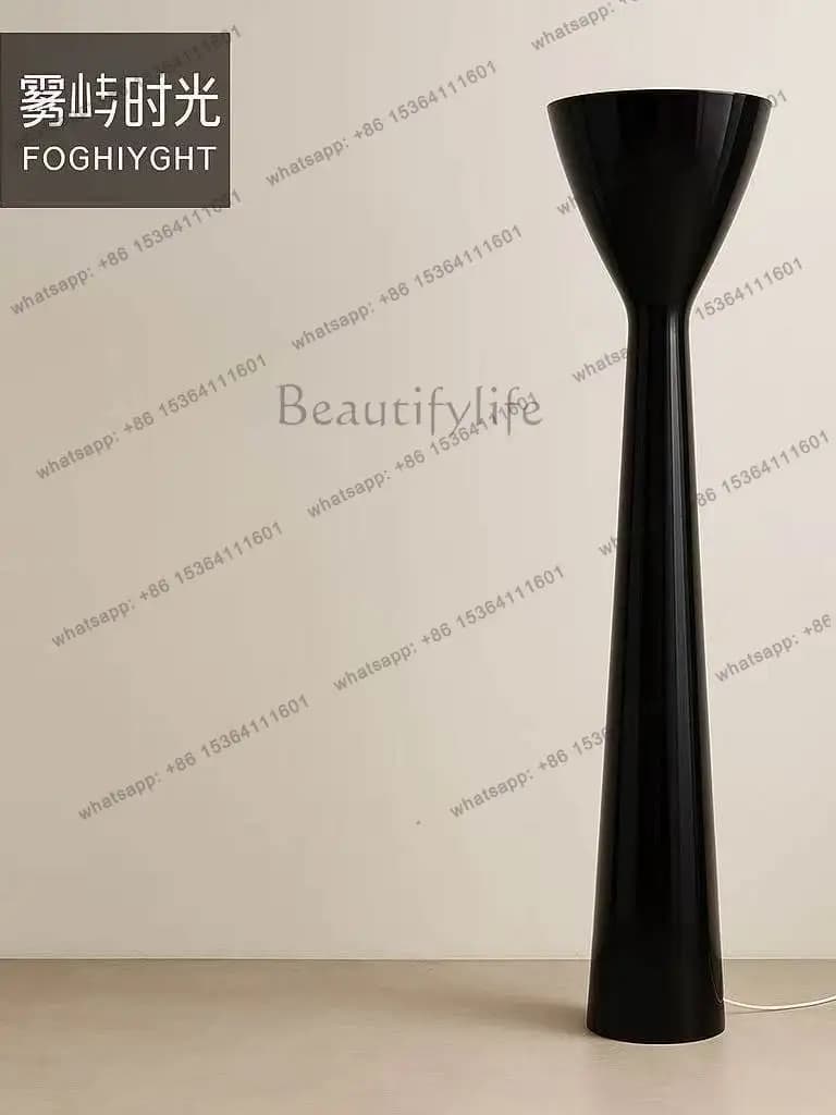 Modern minimalist black metal floor-to-ceiling luminous object creative slender shape ornament