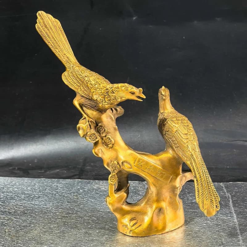 Brass Magpie Ornament Sitting on a Branch - on Eyebrows, Joy on Branches, Double Happiness Enters the Home - Decorat