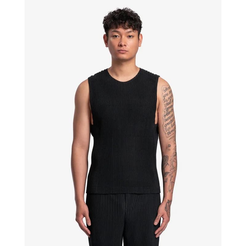 Miyake Pleated Men's Tank Top Sleeveless Vest Japanese Minimalist Oversized Loose Fit Streetwear Casual Shirt Wrinkle Resistant
