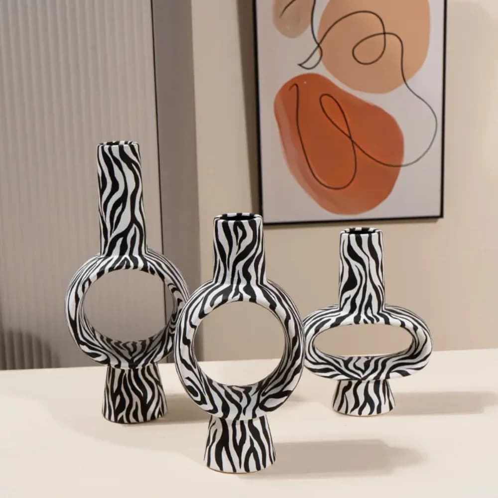 Luxury Black-and-white Geometric Ceramic Vase with Zebra Pattern Hollowed-out Floral Vase with Modern Floral Table Decoration