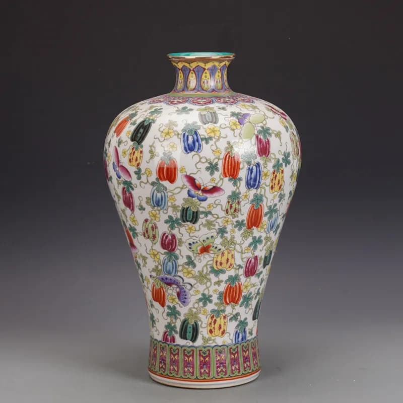 Qing Qianlong porcelain pastel melon and fruit pattern plum bottle antique antique antique porcelain old goods