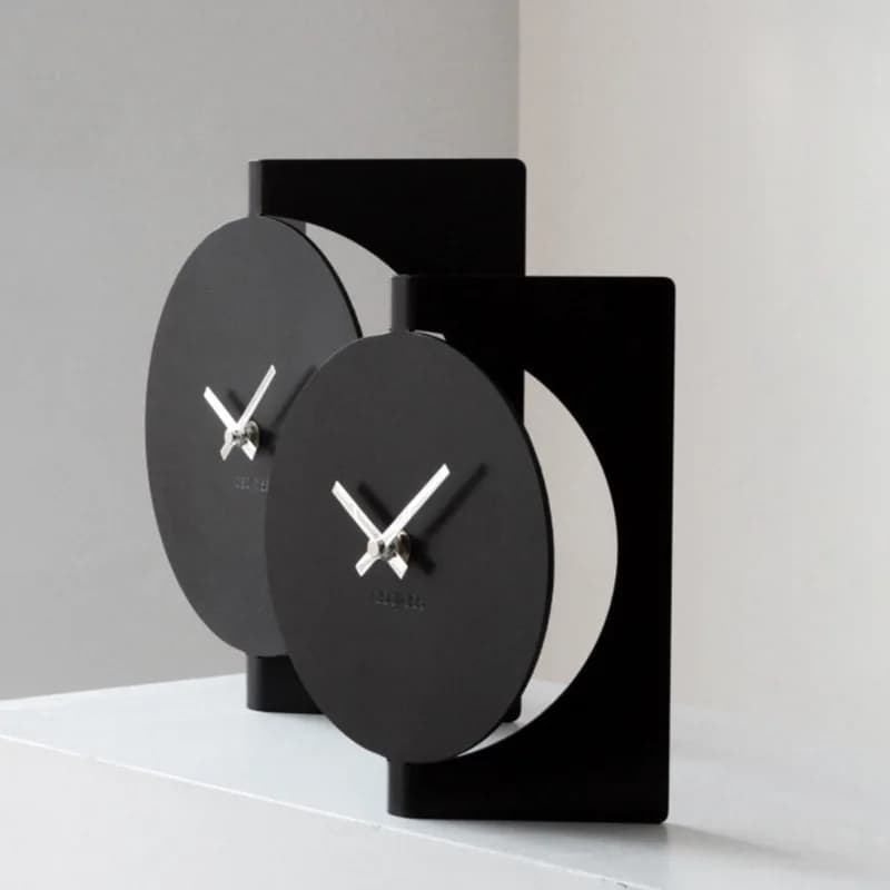 Modern Simple Black Three-Dimensional Table Clock Ornament Decorative Standing Clock Restaurant Hotel
