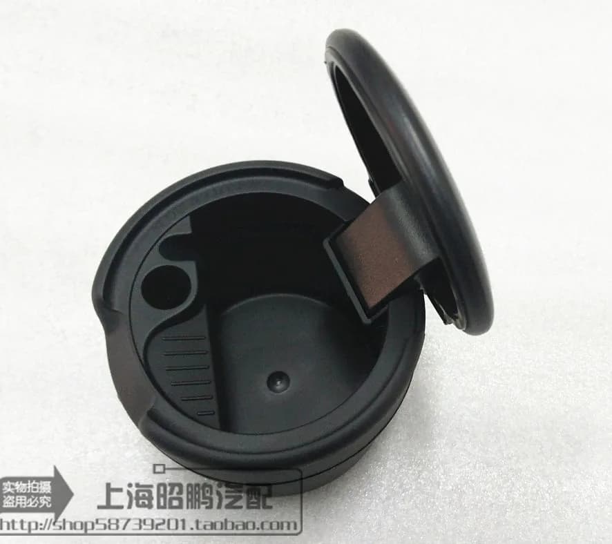 For Volkswagen Santana Jetta Multi-Purpose Mobile Ashtray
