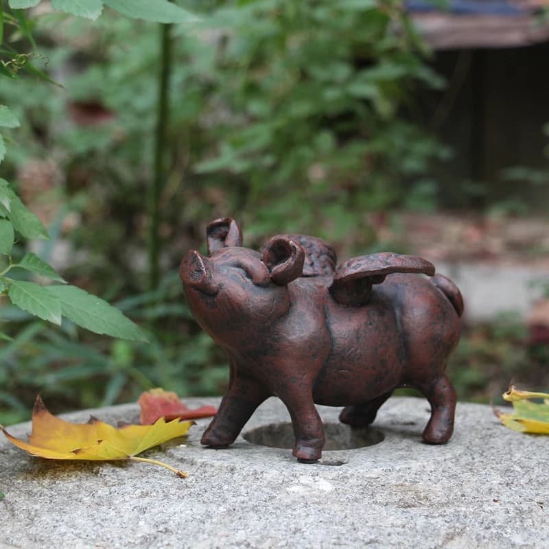 Vintage Brown Cast Iron Flying Pig Statues For Home Garden Decoration Farm House Accents Handmade Animal Sculptures Middle Size