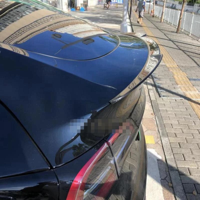 2017 2018 2019 2020 2021 2022 FRP Matte Forged carbon FOR Tesla Model Y Carbon fiber Rear Spoiler Trunk wing