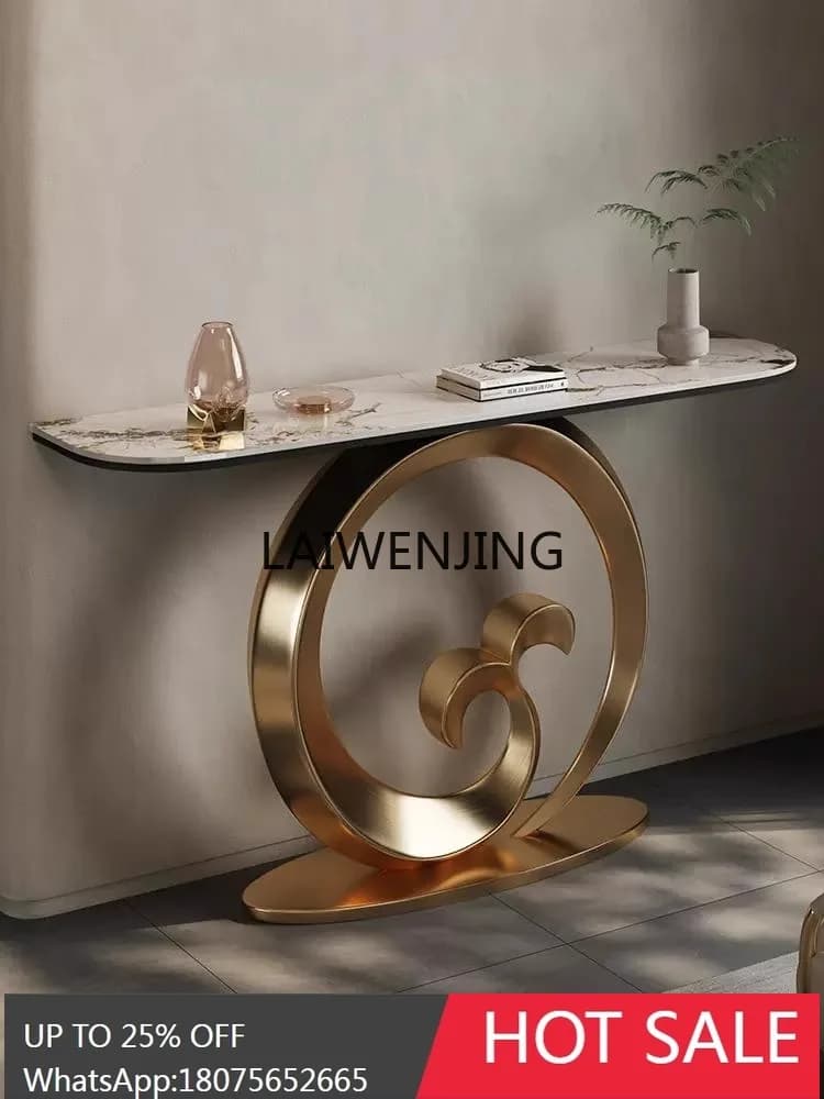 luxury entrance entrance is very narrow, facing the door, aisle against the wall, end view decoration table