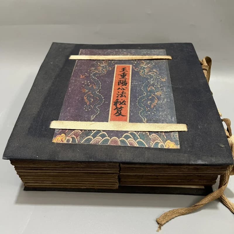 Vintage Xuan Paper Handwritten Wang Chongyang's Heart Method Secrets Geography Classics Thread-bound Books Collection Album
