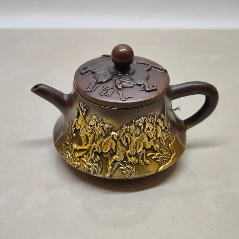 Gilt tea ornament, copper eight-horse pot, home and office decoration gift, collectible craft