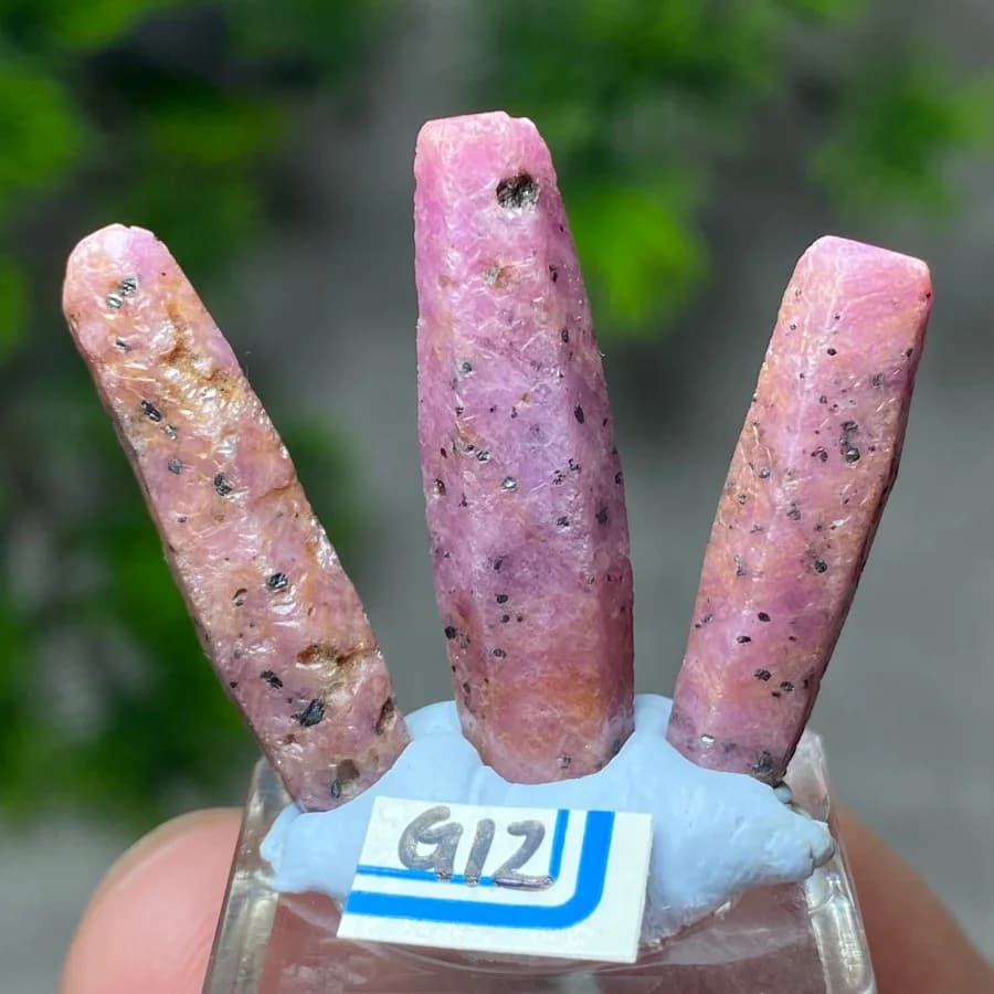 100% Natural Rare Myanmar Fluorescent Purple Ruby Raw Rough Mineral Stones Specimen Energy Crystals Healing Home Decorations